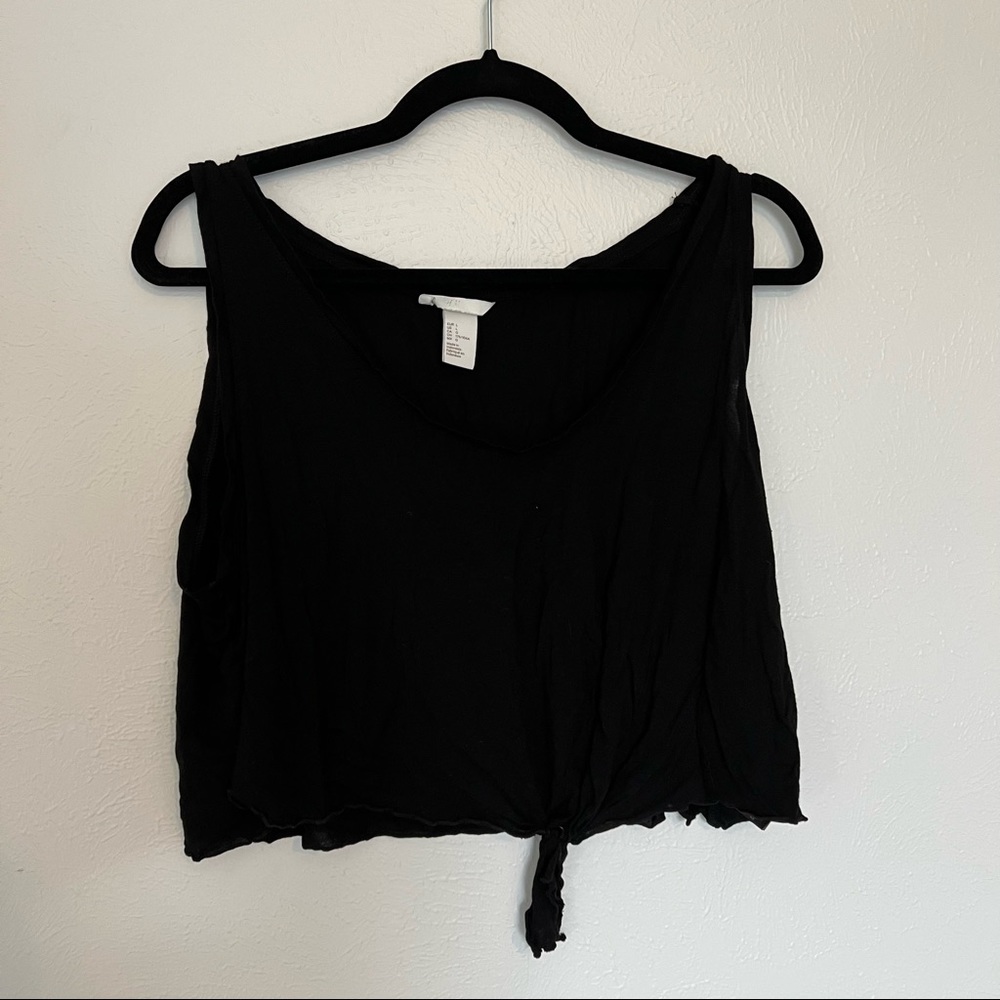 🍊3/$10 H&M Black Tank Top